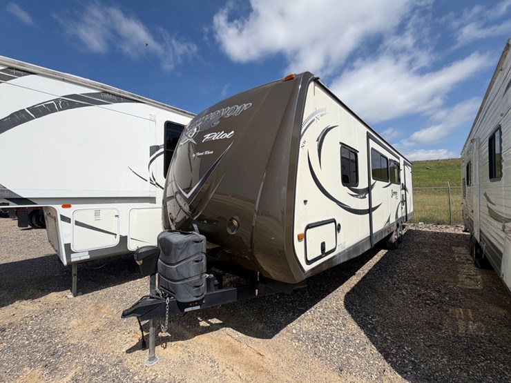 2014-forest-river-surveyor-pilot-travel-trailer-image-1