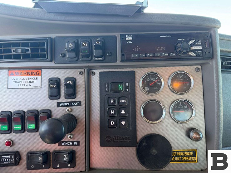 2017-kenworth-t370-image-83