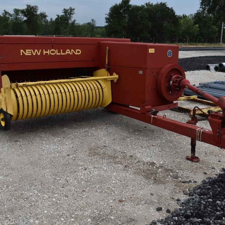 NEW HOLLAND 565
