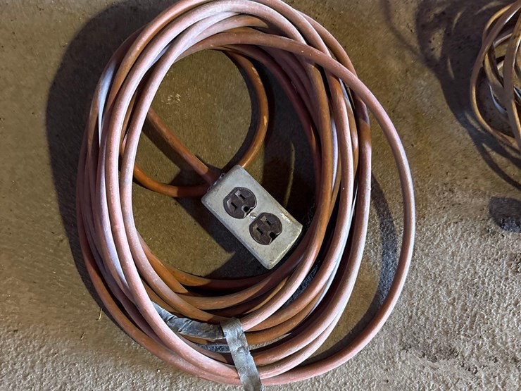 extension-cords-&-work-light-image-4
