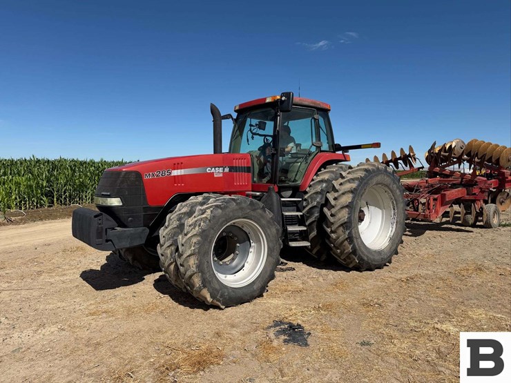 2005-case-ih-285-image-2