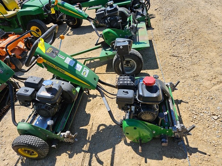 john-deere-180-image-6