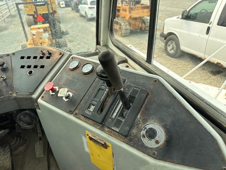2009-caterpillar-c7-image-33