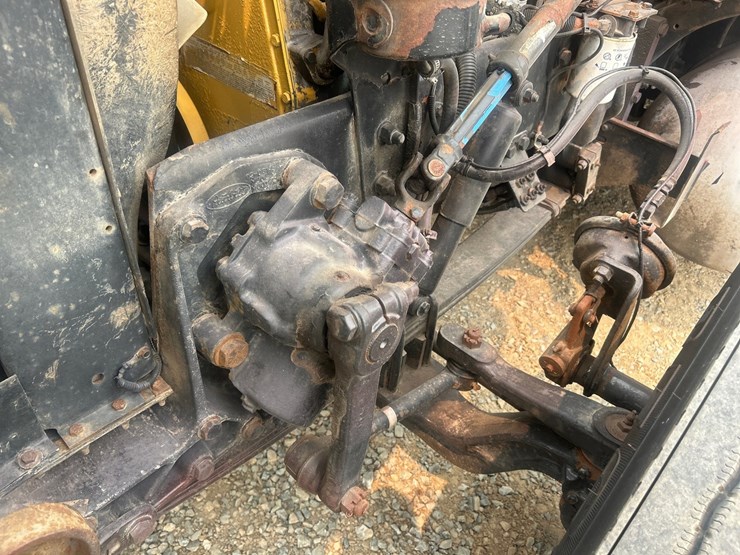 2005-caterpillar-c13-image-42