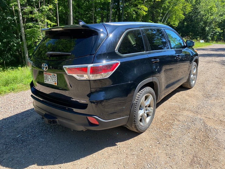 2016-toyota-highlander-image-5