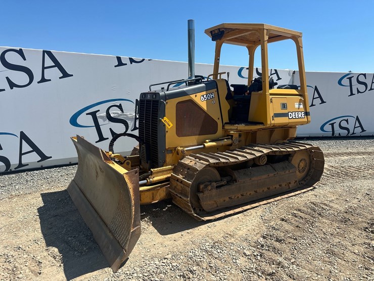 deere-650h-lt-image-1