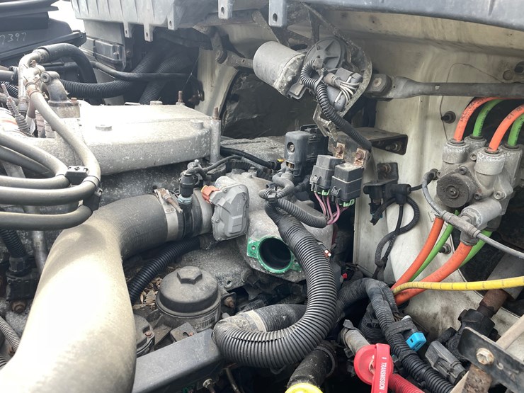 2016-international-durastar-4400-image-40