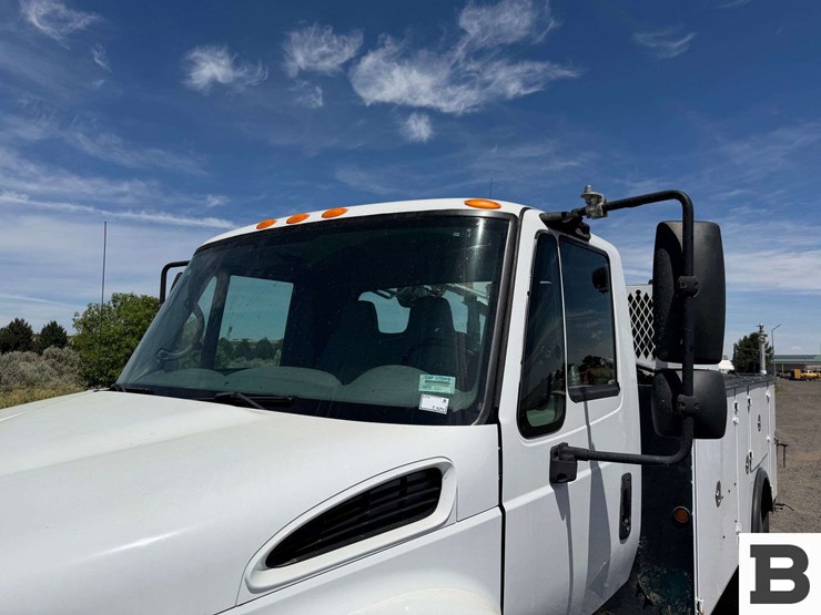 2003-international-durastar-4200-image-7