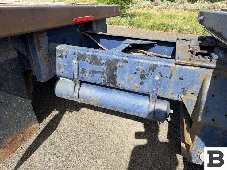 1974-utility-flatbed-image-19
