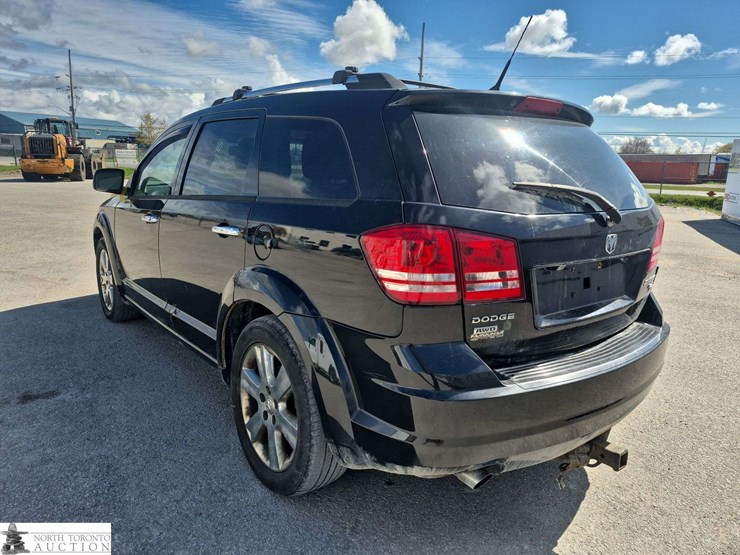 2010-dodge-journey-image-7