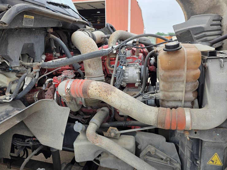 2015-international-prostar-image-12