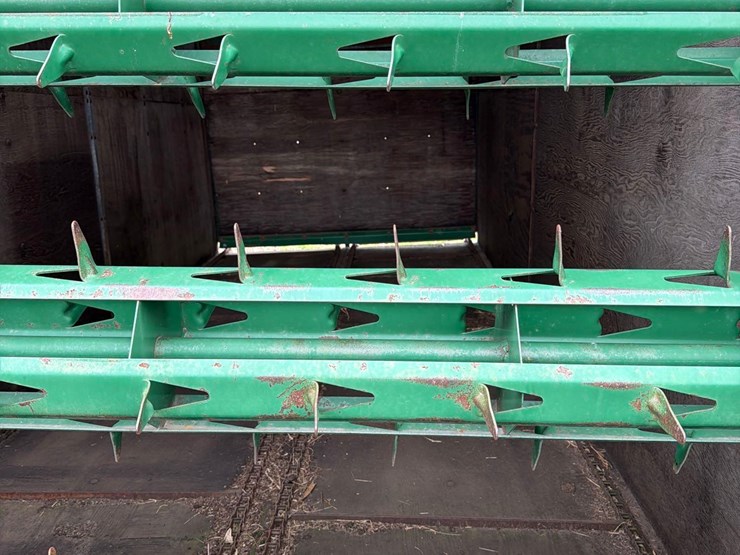 badger-18ft-front-unload-silage-wagon-image-29