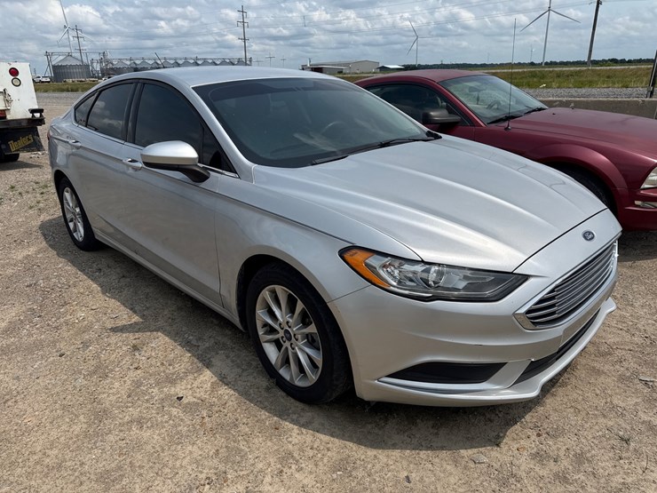 #48153-•-2017-ford-fusion-se-sedan-3fa6p0hd4hr287339-inv#-48153-image-3