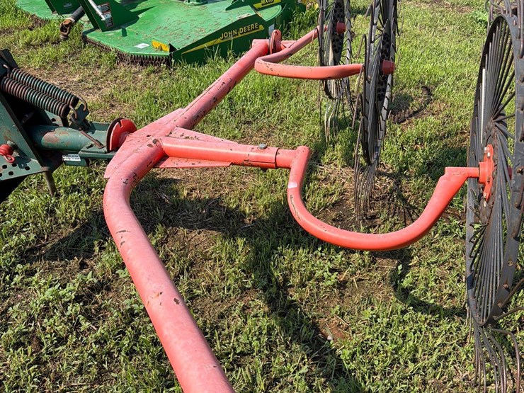 5-wheel-3pt-rake-image-5