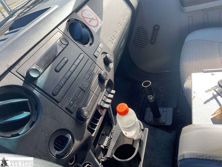 2011-ford-f350-image-21