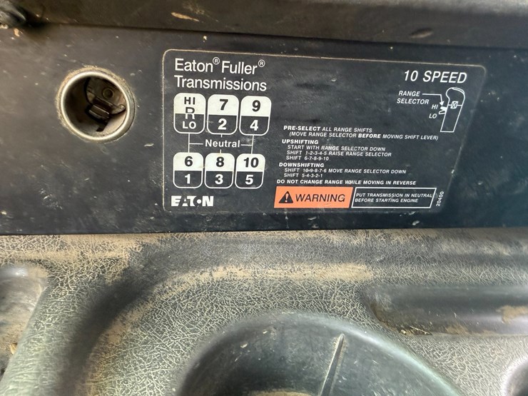 2002-international-9200i-image-87