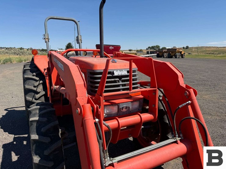kubota-m6800-image-10