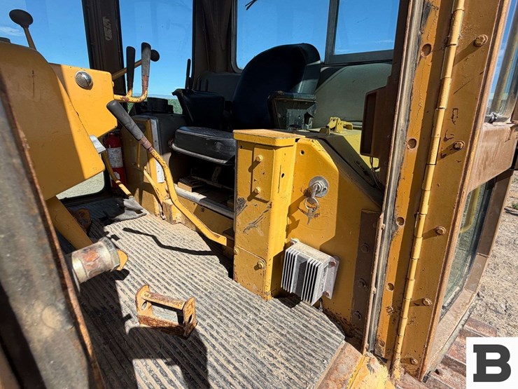caterpillar-d5b-sa-image-42