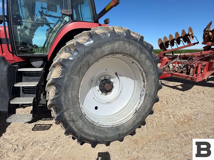 2005-case-ih-285-image-21
