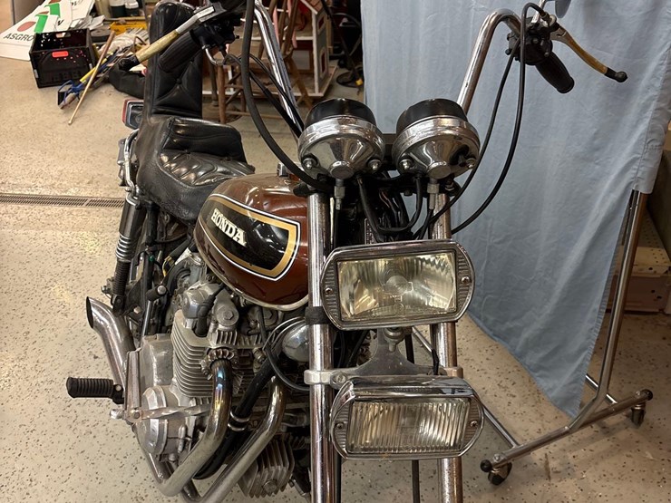 1976-honda-cb550-motorcycle-image-7