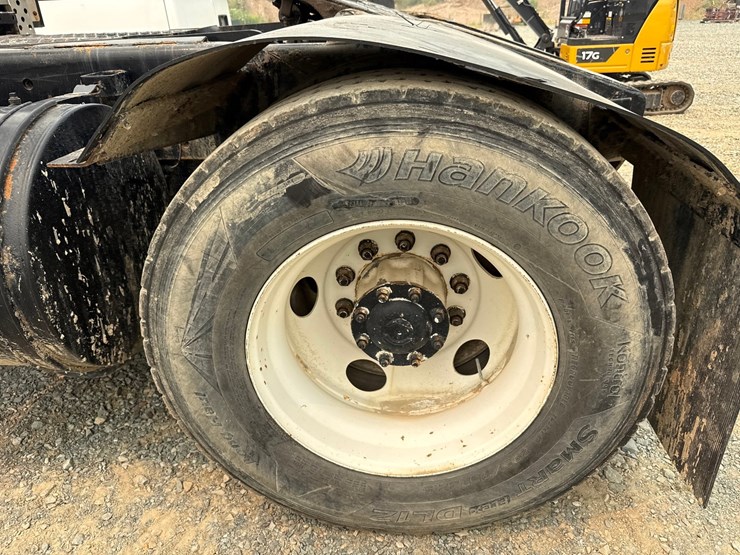 2009-caterpillar-c7-image-44