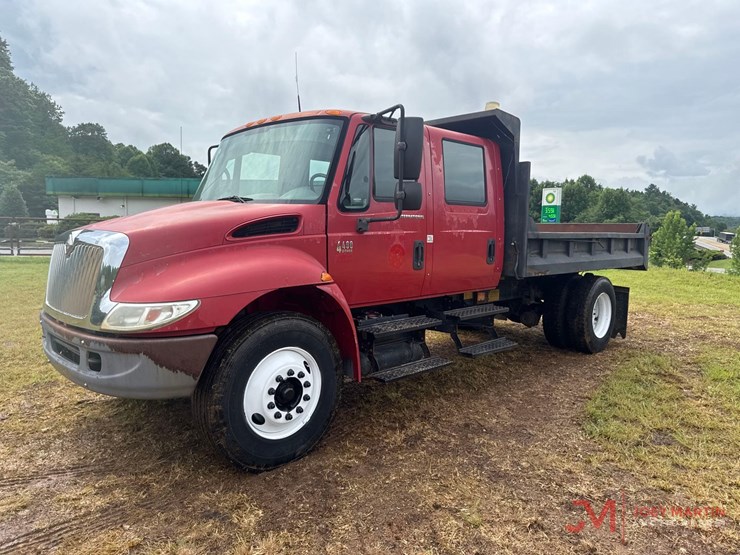 2004-international-durastar-4400-image-9