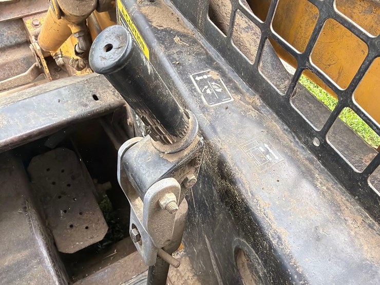 deere-6675-image-37