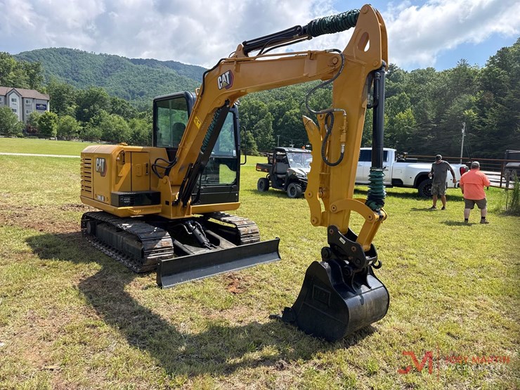 caterpillar-305.5e2-image-4
