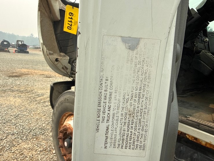 2004-international-durastar-4300-image-71