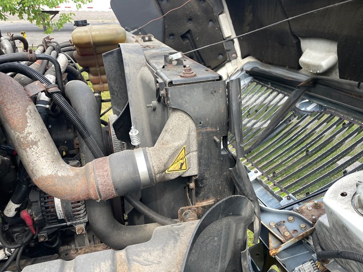 2016-international-durastar-4400-image-35