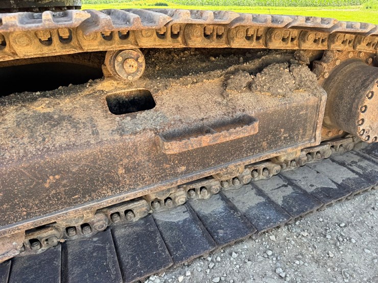 deere-230-lc-image-90