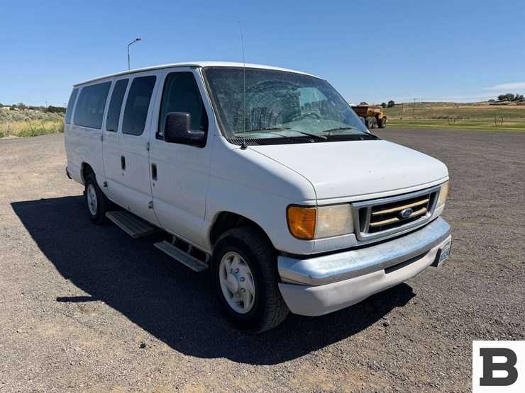 2003-ford-econoline-350-image-7