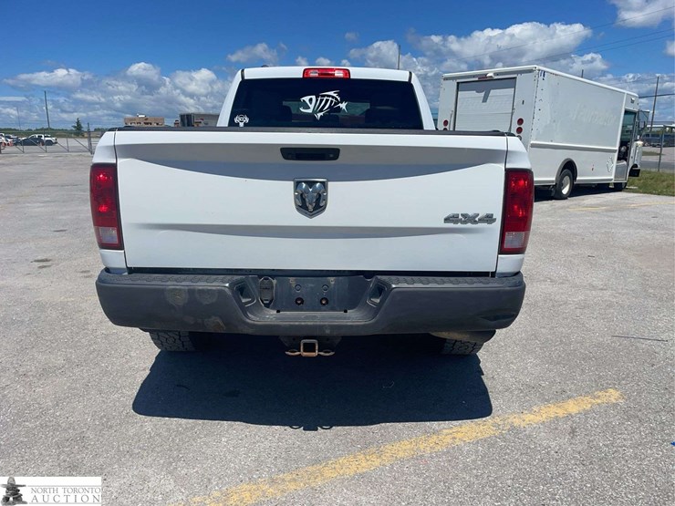 2016-dodge-1500-image-6