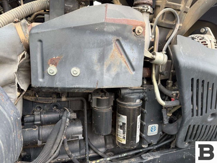 2007-new-holland-tg305-image-22