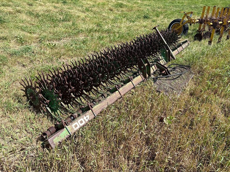 john-deere-400-image-3