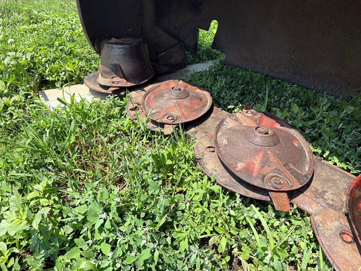 gehl-dm162-7ft-disc-mower-image-16