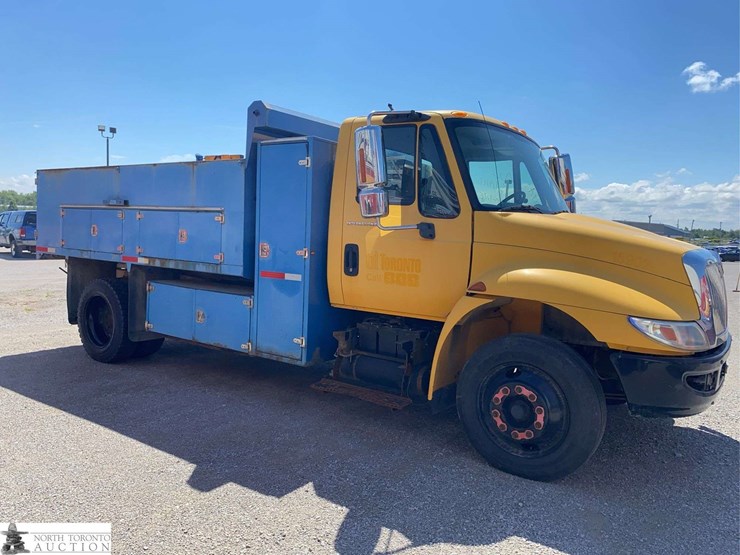 2010-international-durastar-4300-image-4