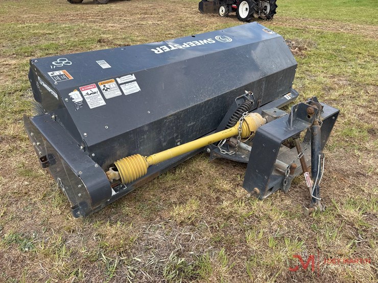 sweepster3ph-broom-image-3
