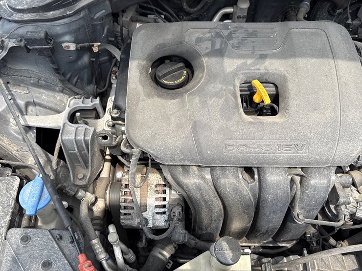#42717-•-2019-hyundai-elantra-sedan-kmhd84lf4ku743043-inv#-42717-image-30