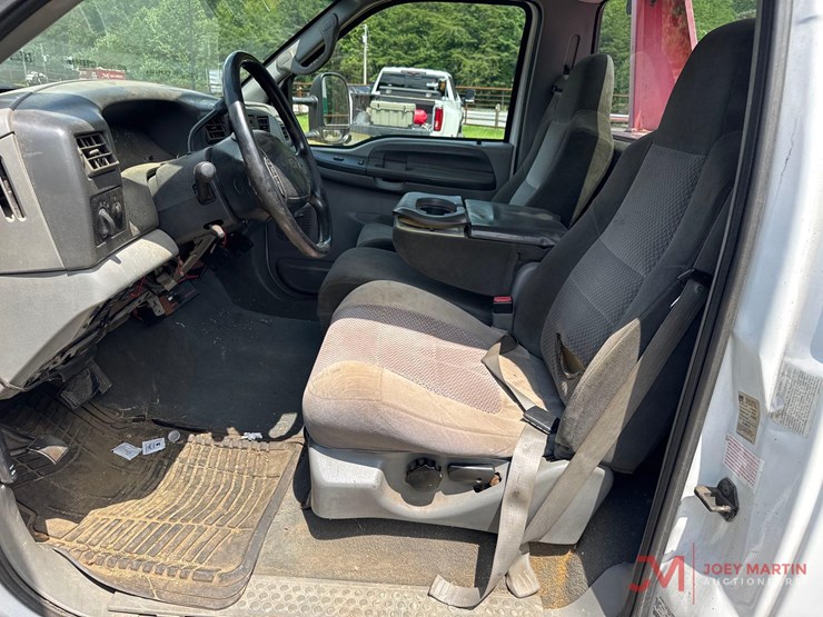2002-ford-f450-image-30