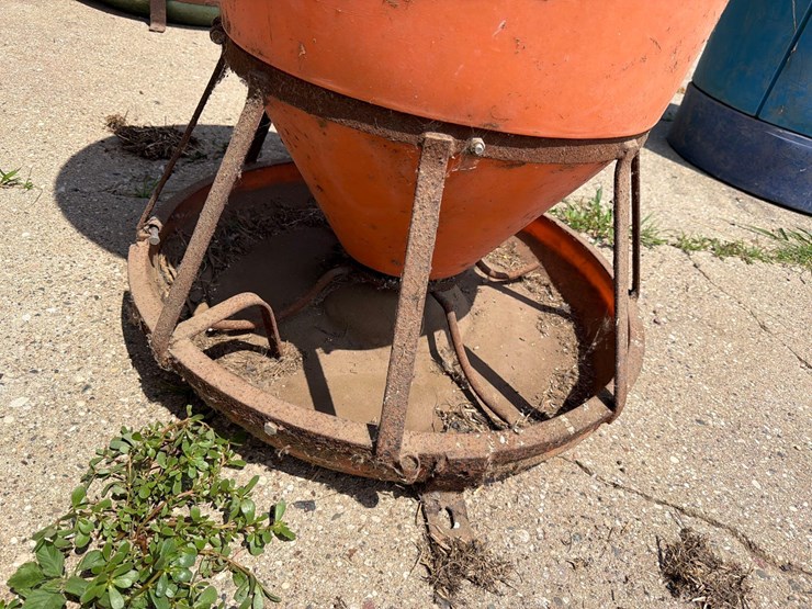 sioux-hog-feeder-image-3