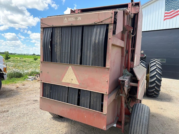 hesston-555t-image-9