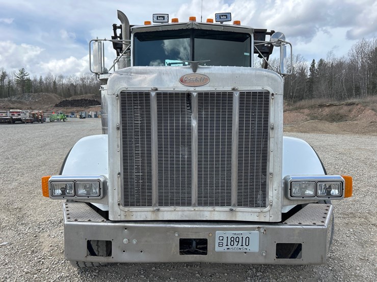 1995-peterbilt-357-image-8