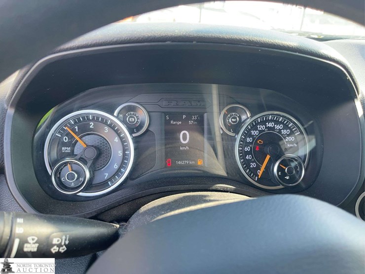 2019-dodge-1500-image-12