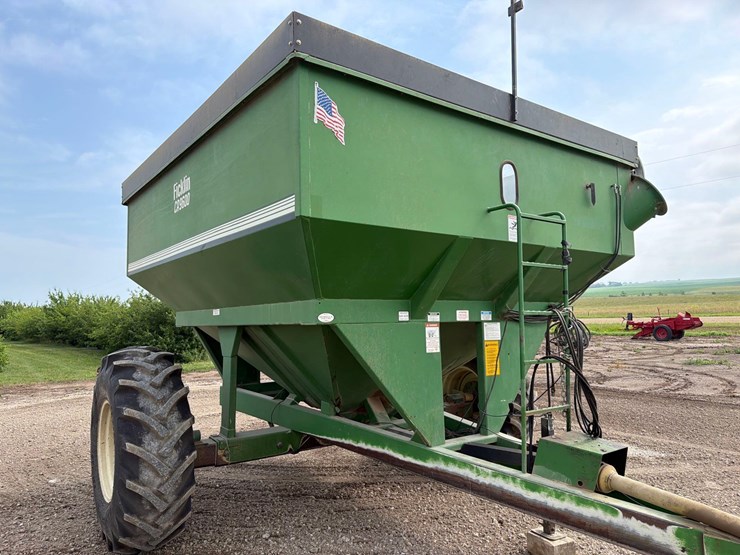 ficklin-cr9600-grain-cart-image-10