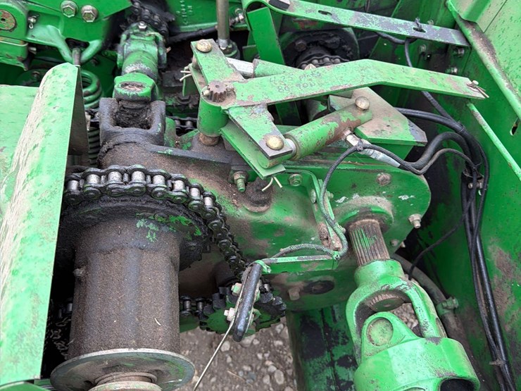john-deere-3970-image-28