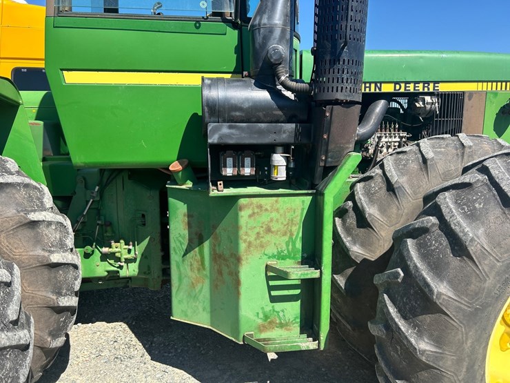 john-deere-8450-image-11