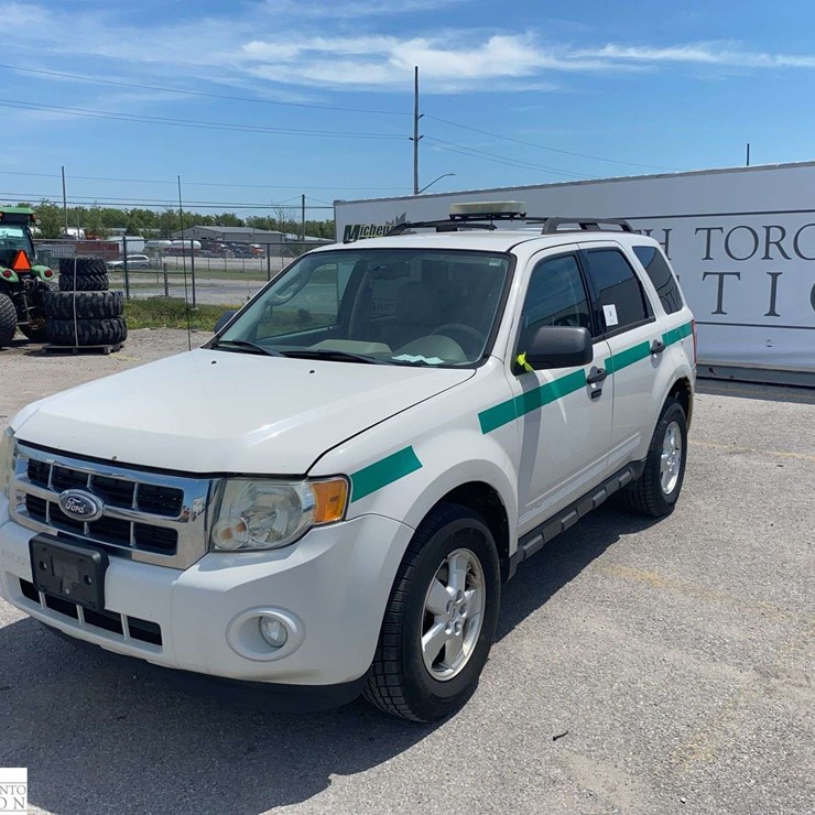 2011 FORD ESCAPE