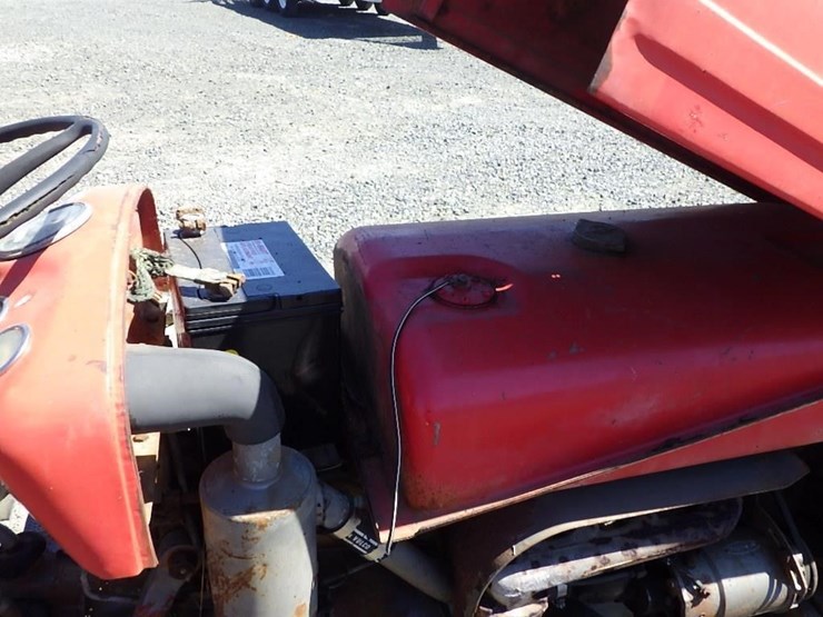 massey-ferguson-mf35-tractor-image-15