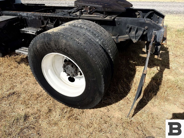 2006-international-durastar-4400-image-16